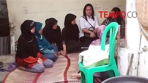 Isak Tangis Iringi Pemakaman Jenazah Gadis Korban Pembunuhan Video