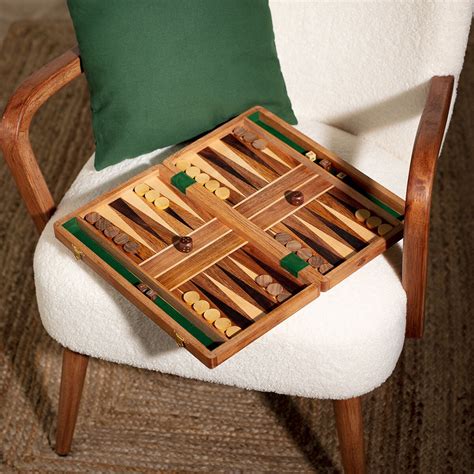 Juego De Backgammon Atmosphera El Juego De Backgammon De Madera