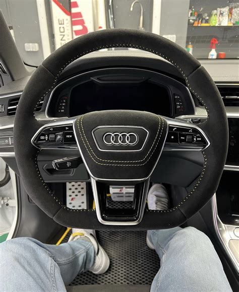 Перешив руля+желтые ремни — Audi A6 (C8), 3 л, 2019 года | тюнинг | DRIVE2