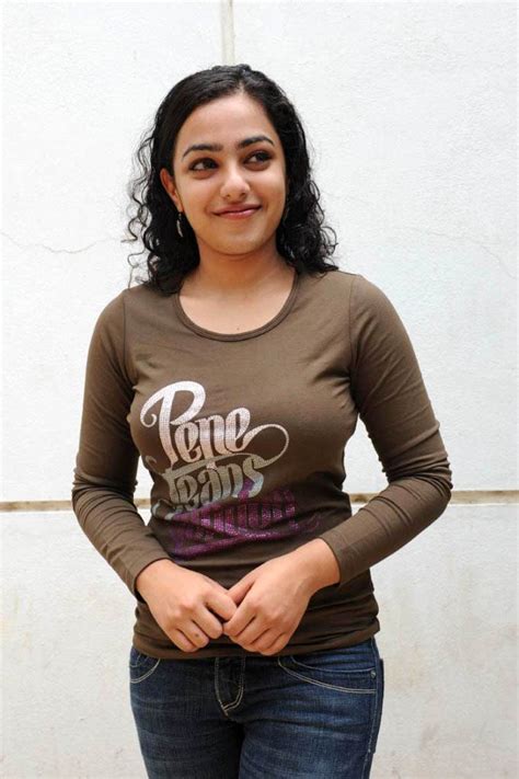 Bollywood Moda Actress Nithya Menan Sexy Hot Photos