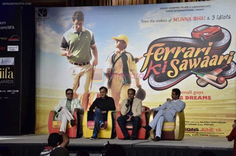 Boman Irani, Vidhu Vinod Chopra, Rajesh Mapuskar, Sharman Joshi with ...