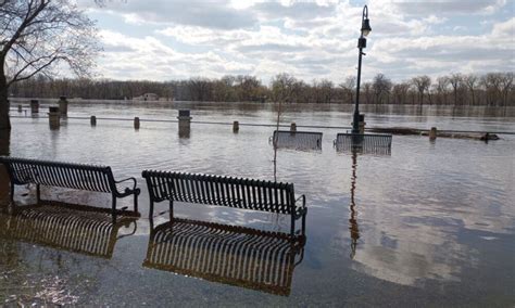 Mississippi Drops Below Flood Stage At La Crosse After 3rd Highest