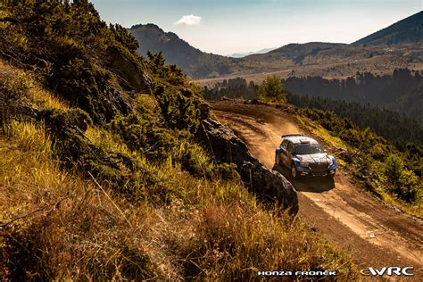 Kajetanowicz Kajetan Szczepaniak Maciej Škoda Fabia Rally2 evo