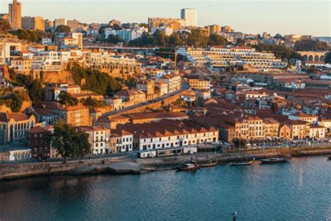 Vila Nova De Gaia Como Morar Na Cidade Pr Xima Do Porto