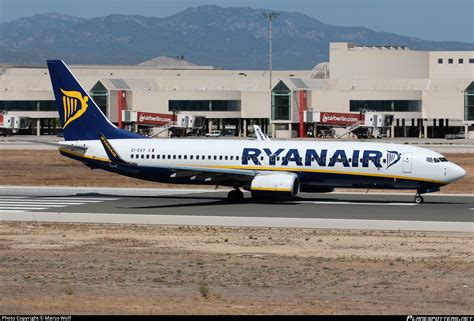 EI EKY Ryanair Boeing 737 8AS WL Photo By Marco Wolf ID 534081