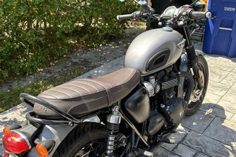 2018 Triumph Bonneville T120 Motorcycle Rental In Surfside Fl M 79wwyy9