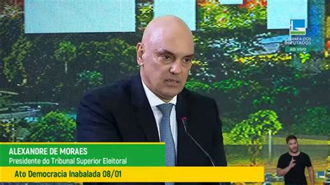 Não há como confundir paz e união impunidade diz Moraes em ato