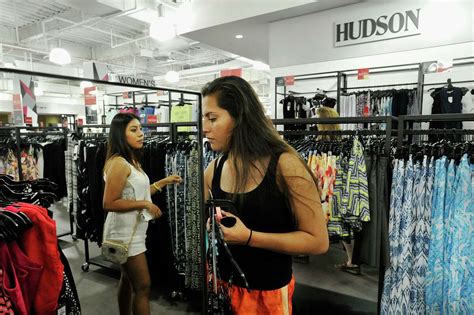 Saks Off 5th To Open New Stamford Store On High Ridge Road