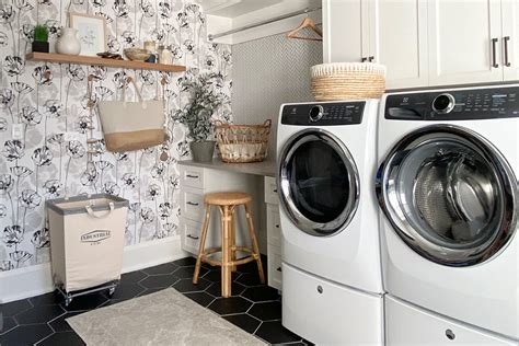 11 Laundry Room Decor Ideas to Spruce Up the Space | Ruggable Blog