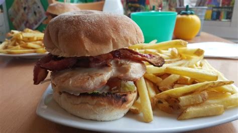 Atomic Burger Oxford Restaurant Reviews Photos And Phone Number