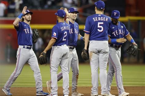 In Photos Mlb World Series Texas Rangers Take 2 1 Lead Over Arizona