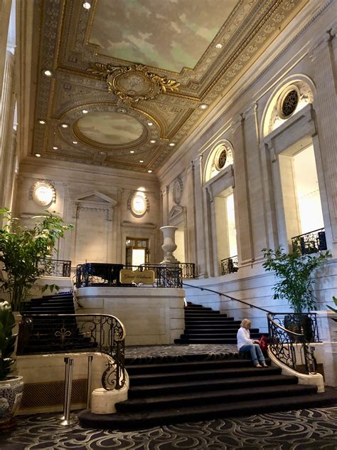 Hotel Review Hilton Chicago Cardpe Diem