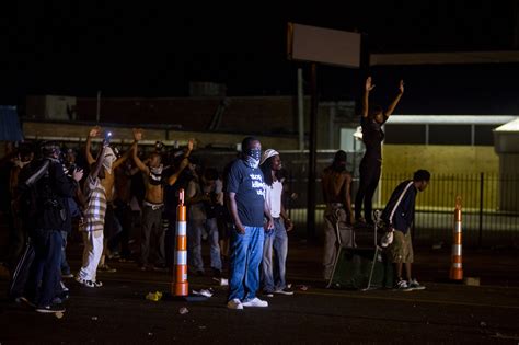 Violence Flares in Ferguson After Appeals for Harmony - The New York Times