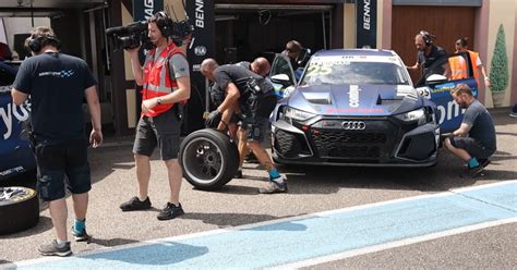 En vidéo Biltzheim le public alsacien découvre le WTCR à lAnneau du