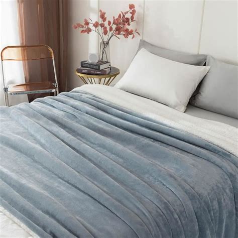 Couverture Polaire DIKI 150 X 200 Cm Plaid Sherpa 500 G Gris