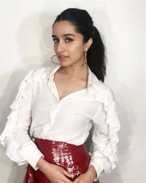 Ladies In White Shraddha Kapoor Sonam Kapoor Alia Bhatt Showed Their