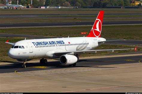 TC JPR Turkish Airlines Airbus A320 232 Photo By Severin Hackenberger