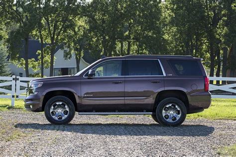 2017 Nissan Armada Vs 2017 Chevrolet Tahoe Which Is Better Autotrader