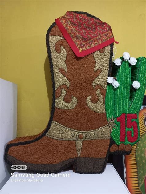 Bota vaquera piñata Piñatas para niños Fiestas temáticas vaqueras