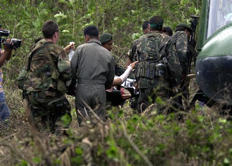 US Army USA Special Forces SF And Philippine Scout Rangers Lift A