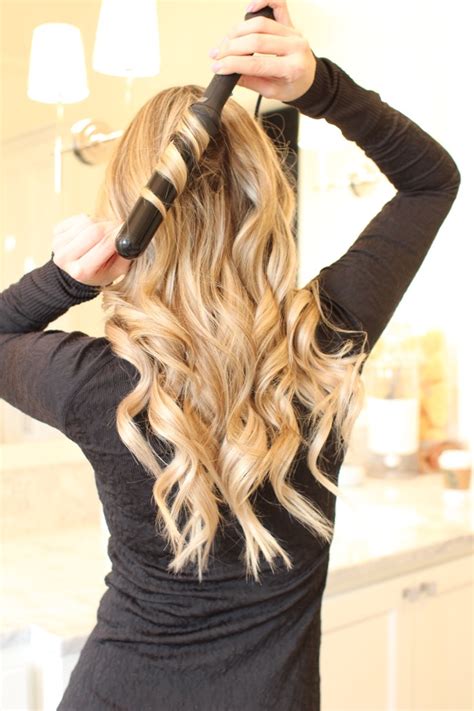 List Of How To Curl Hair With Wand Beachy Waves 2022 Crafts Base