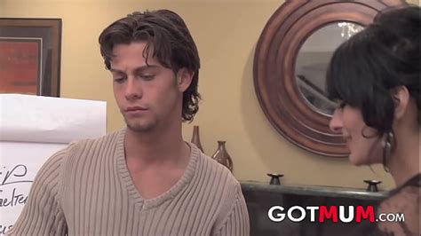 Horny Cougar Search XNXX