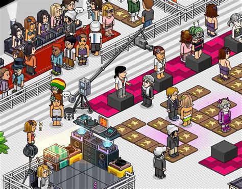 Habbo Hotel - Online Games List