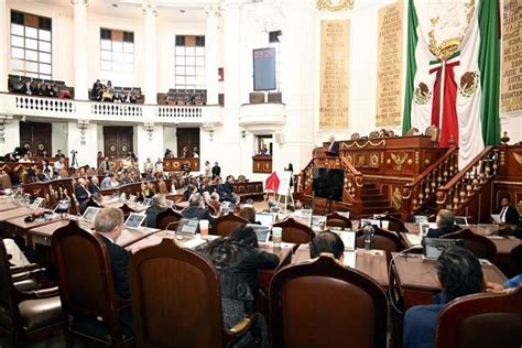 Celebran Aniversario En Congreso Con Retrasos Y Faltas