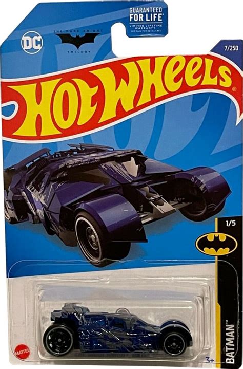 2024 Super Treasure Hunt Batmobile Laura Morgana