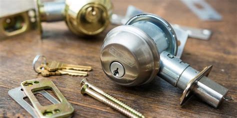 Door Knob Turns But Wont Open Five Steps To Fix A Jammed Lock