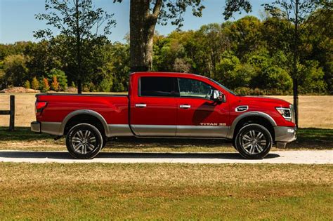 2023 Nissan Titan XD Pictures 100 Photos Edmunds