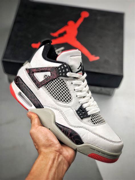 NIKE AIR JORDAN 4 Hot Lava 308497 116