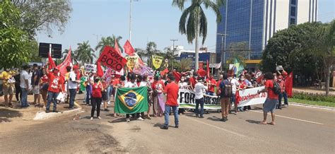 Manifestantes Fazem Ato Contra O Governo Bolsonaro No Tocantins