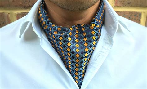 A Gentleman S Guide To Wearing A Cravat Or An Ascot