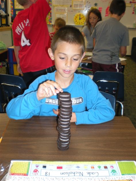 Oreo Stacking Mrs Andersons 2nd Grade Class