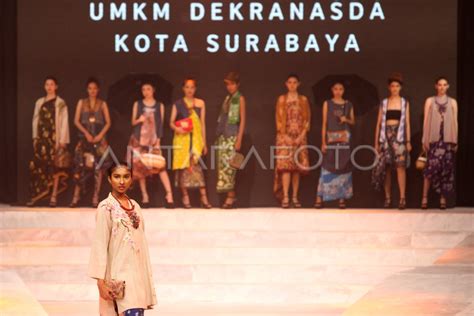 Surabaya Fashion Parade Antara Foto