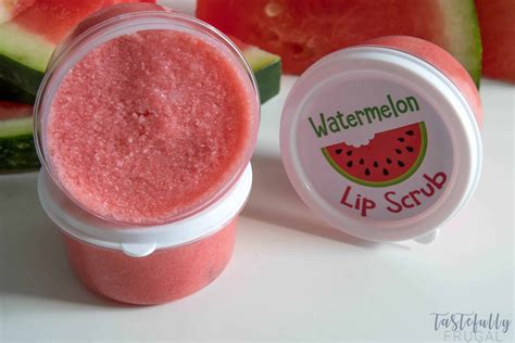 lip scrub