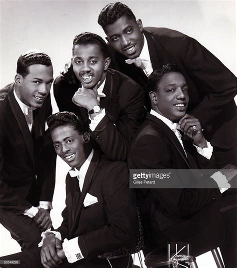 Photo of David RUFFIN and Eddie KENDRICKS and Melvin FRANKLIN and ...