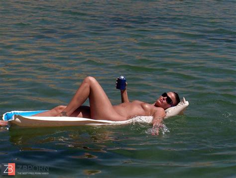 Beach Erotica By Twistedworlds ZB Porn