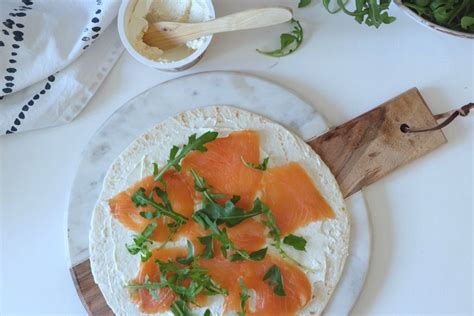 leichte Sommerküche mit Lachs an Lachs Röllchen fertig los