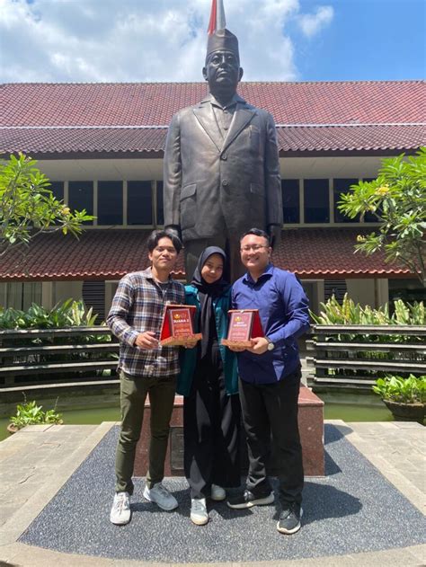 Mahasiswa Fhui Kembali Raih Juara 2 Dan Best Speaker Lomba Debat Di Universitas Warmadewa Bali