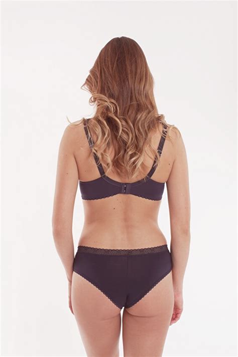 Soutien gorge avec armatures bleu marine issu de fibres végétales LA