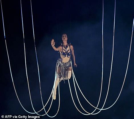 Katy Perry Wows In Futuristic Latex Bodysuit As She Performs Jaw