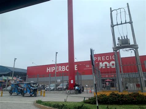 HIPERBODEGA PRECIO UNO DUEÑAS en la ciudad Cercado de Lima