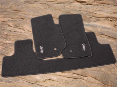 2007 2013 Jeep Wrangler Floor Mats Jeep Logo Carpet 82209495AC My