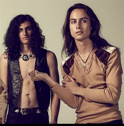 Pin By Cherie Summers On Greta Van Fleet Pretty Men Summer