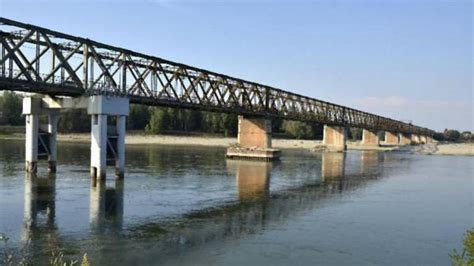 Maltempo il livello del fiume Po è salito di due metri in 24 ore