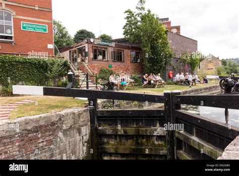 Canal Trust Cafe Hi Res Stock Photography And Images Alamy