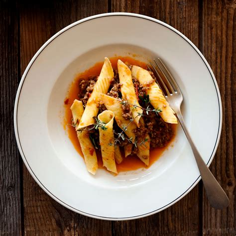 Pasqua con agnello Garganelli con ragù di agnello