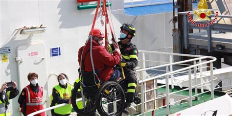 Messina Esercitazione Di Soccorso Sui Traghetti Per Persone Con